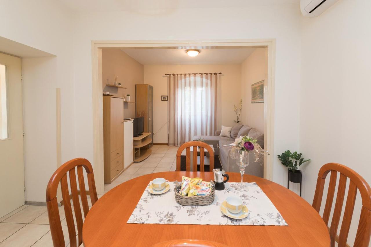 Apartment Tina Задар Екстериор снимка