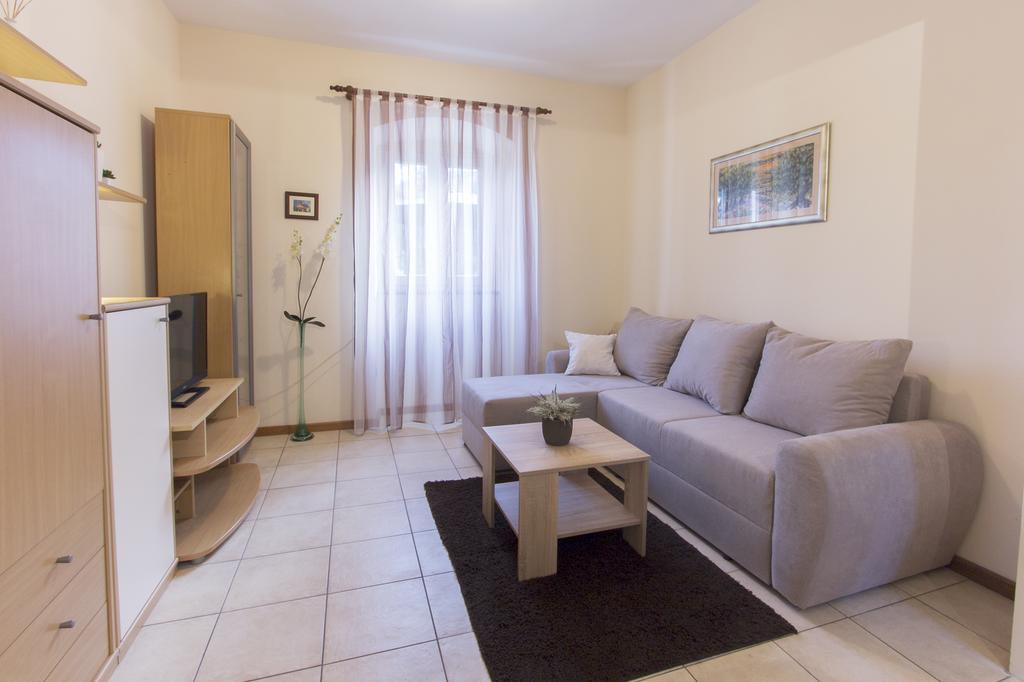 Apartment Tina Задар Екстериор снимка