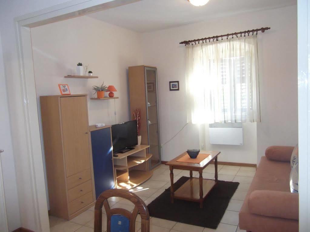 Apartment Tina Задар Екстериор снимка